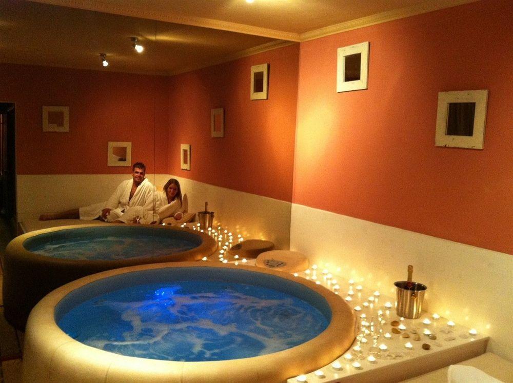 Villa St. Tropez Prague Ngoại thất bức ảnh